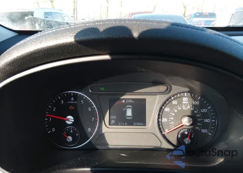 2019 Kia Sorento 3.3L Lx z USA, uszkodzony, nr VIN 5XYPGDA56KG480697